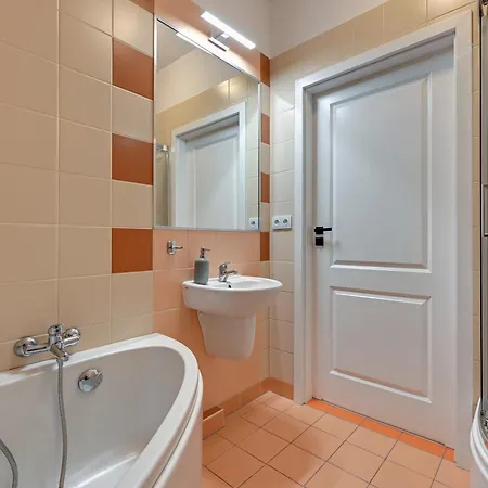 Grand - Sobieski - 5 Min From Monte Cassino Lägenhet *