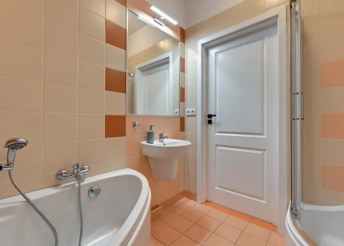 Grand - Sobieski - 5 Min From Monte Cassino Apartamento *